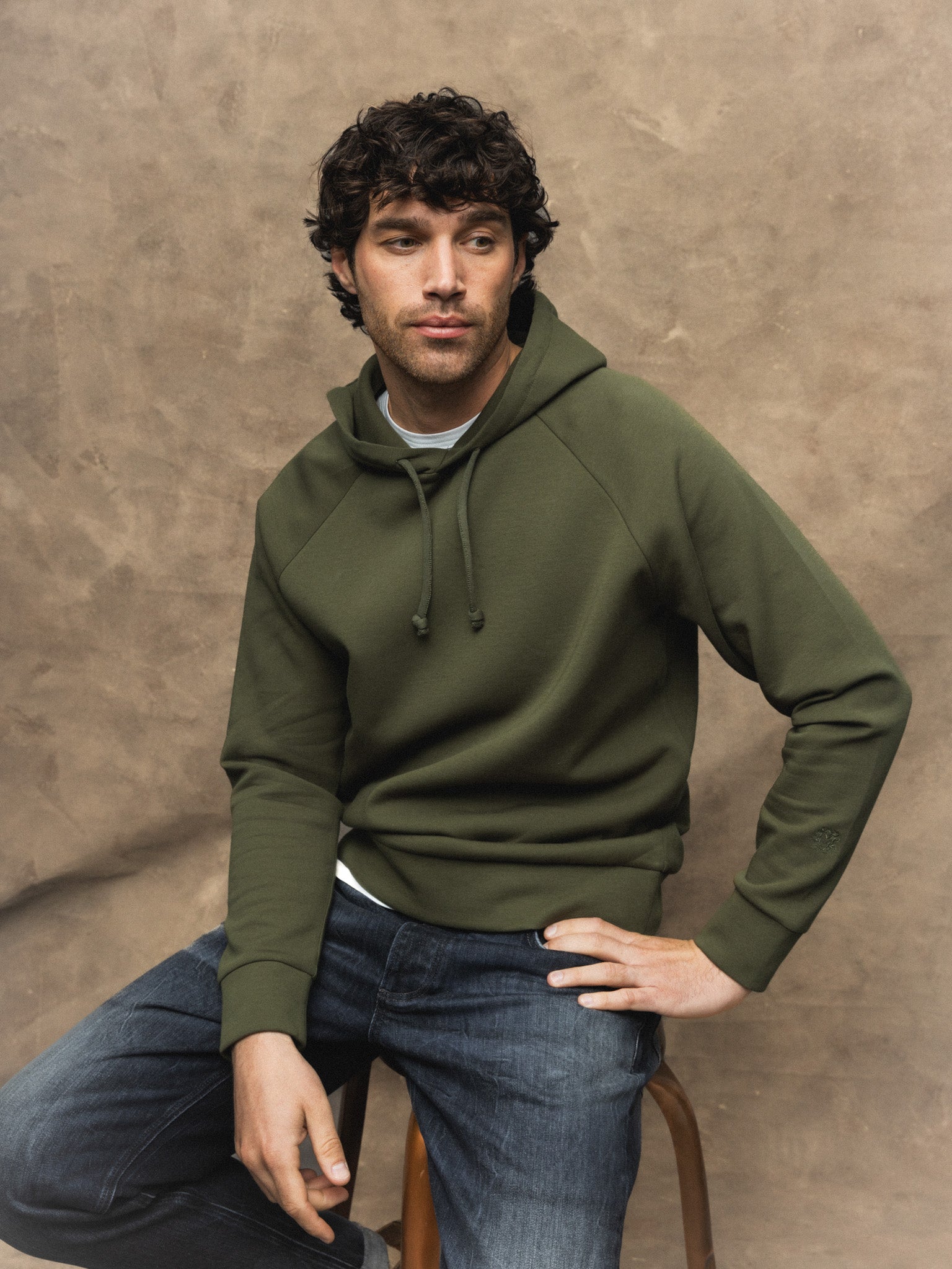 Modelshot / Dk Army Green / Detail